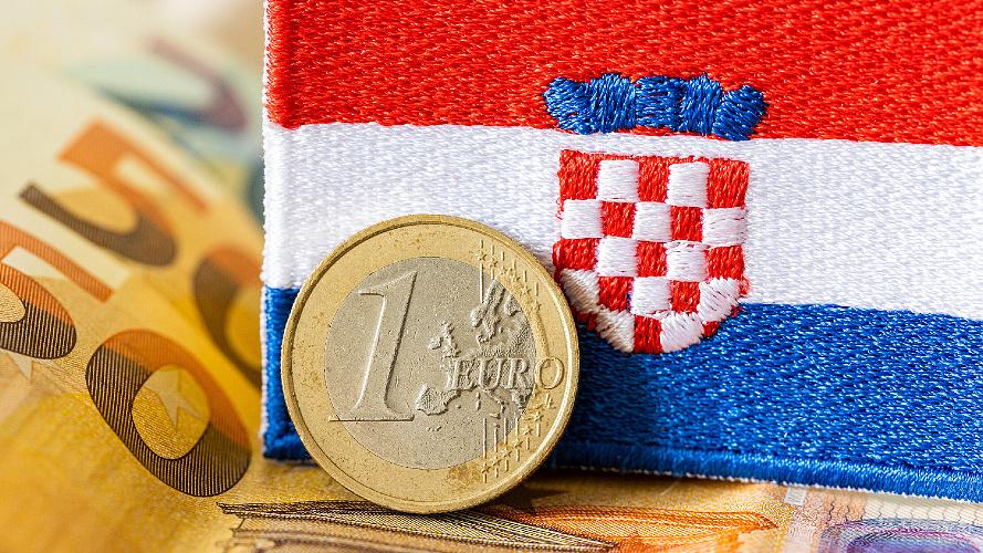 Přijetí eura a vstup Chorvatska do Schengenu