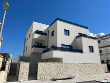 Apartm&aacute;n v novostavbě na Pagu