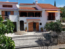 Apartmánová vila v Seget Vranjica