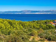 Stavebn&iacute; pozemek na ostrově Brač