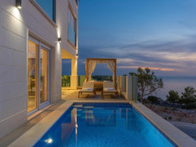 Luxusn&iacute; vila v Rogoznici