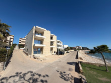 Apartm&aacute;n se zahradou na Pagu